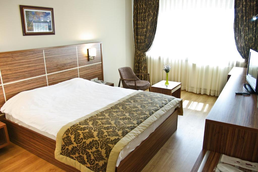 Petek Hotel Mugla Rom bilde